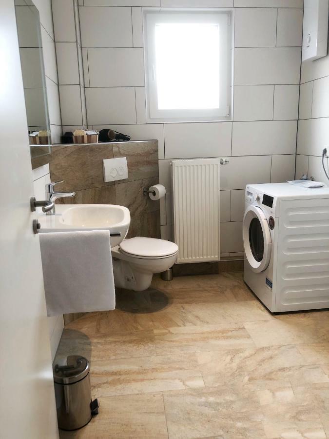 Hugo18 Boardinghouse Apartment Kandel Exterior foto